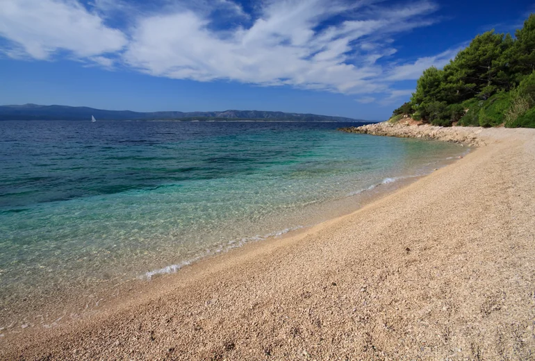 Stari Grad waterfront with traditional houses